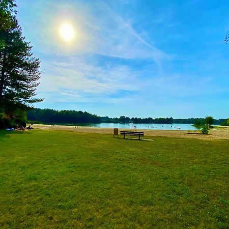 Strandhuisje Ermerzand Екстериор снимка